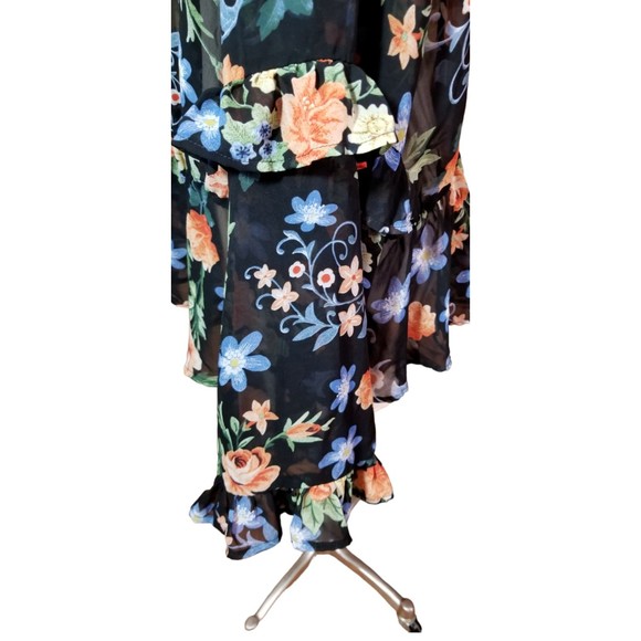 Forever 21+ Peplum Black Shirt Floral Print Women's Sheer Fabric Ruffles Size 3X - Picture 5 of 6